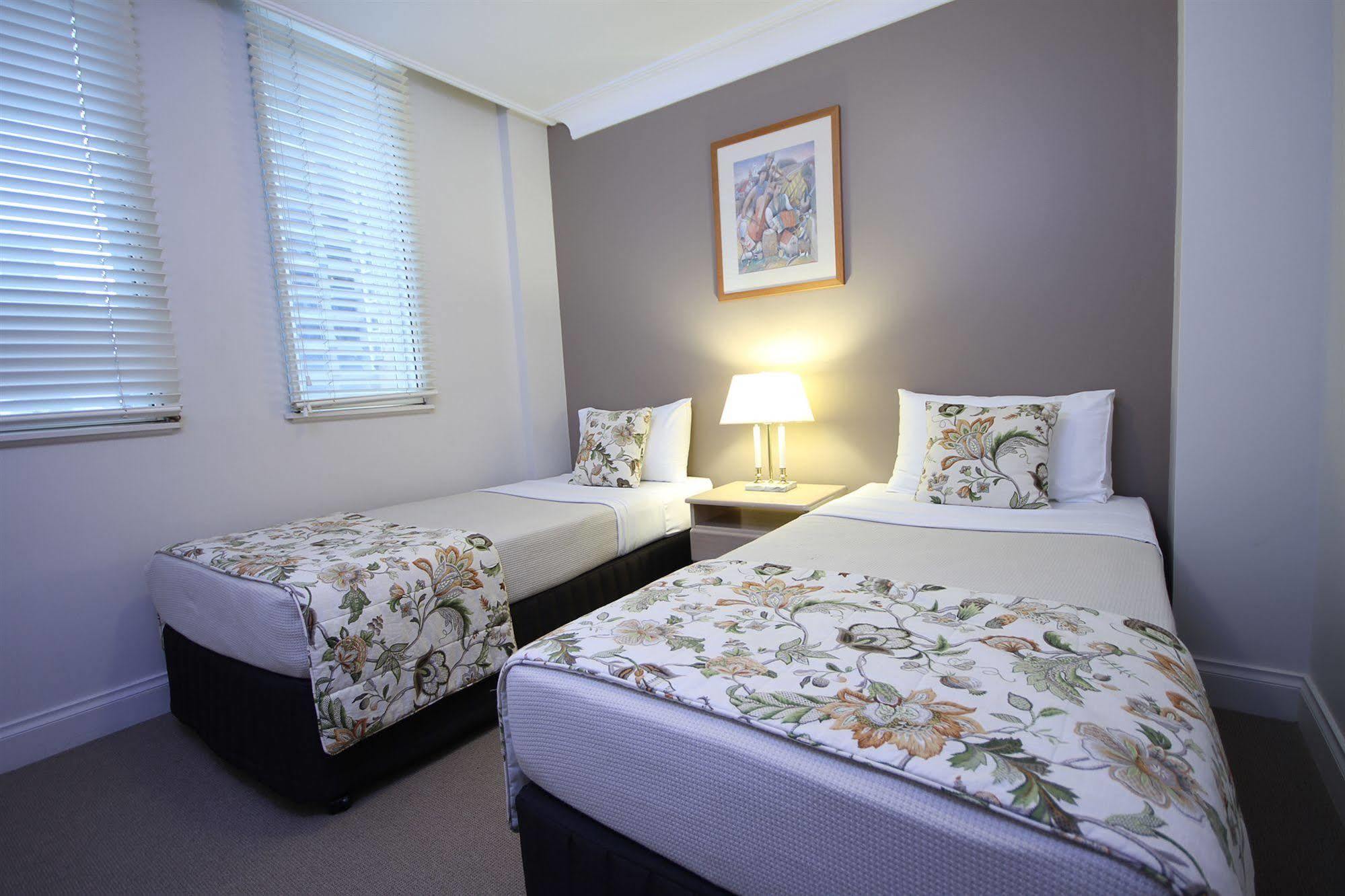 בריסביין Manor Apartment Hotel מראה חיצוני תמונה