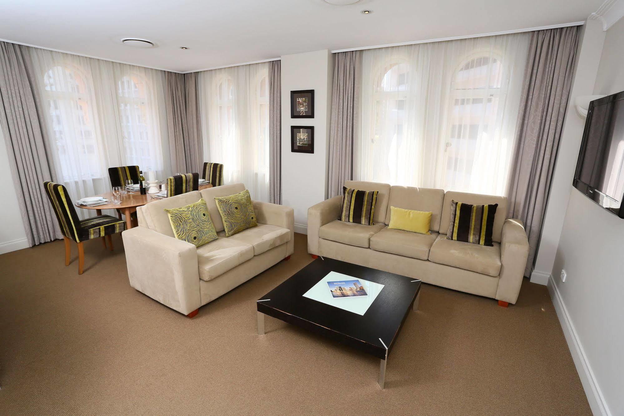 בריסביין Manor Apartment Hotel מראה חיצוני תמונה